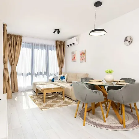 Bright & Quiet 1br In Plovdiv's South District By Flat Manаger Διαμέρισμα *