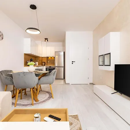 Bright & Quiet 1br In Plovdiv's South District By Flat Manаger *