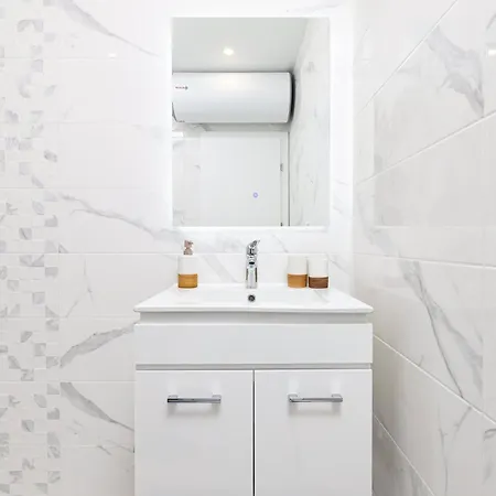 Bright & Quiet 1br In Plovdiv's South District By Flat Manаger Διαμέρισμα *